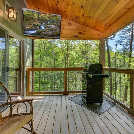 Bobcat Den By Eden Crest Villa Гетлинбург Екстериор снимка